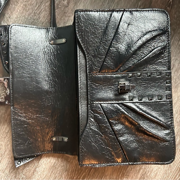 Valentino Rockstud purse with bow - Picture 3 of 5